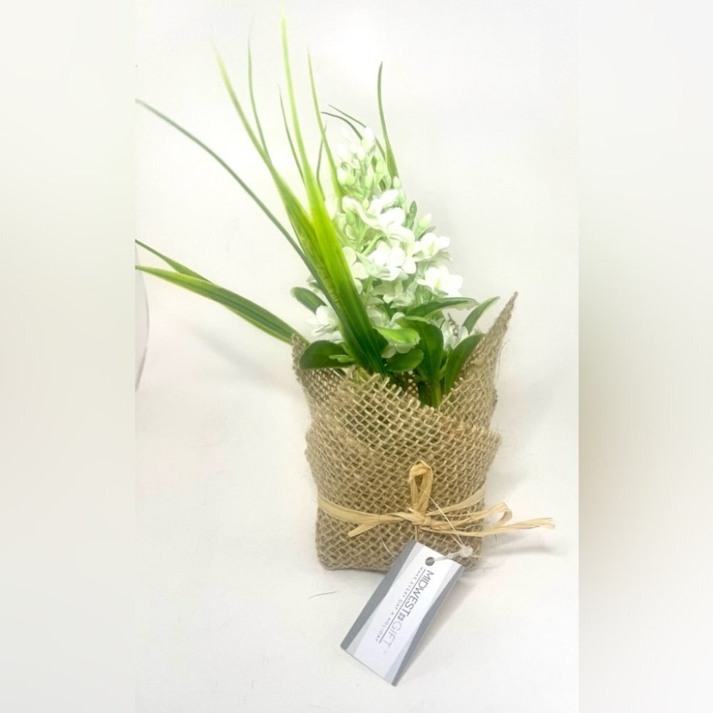 BNWT Midwest Gifts Burlap Wrapped Flower Bunch.​​​